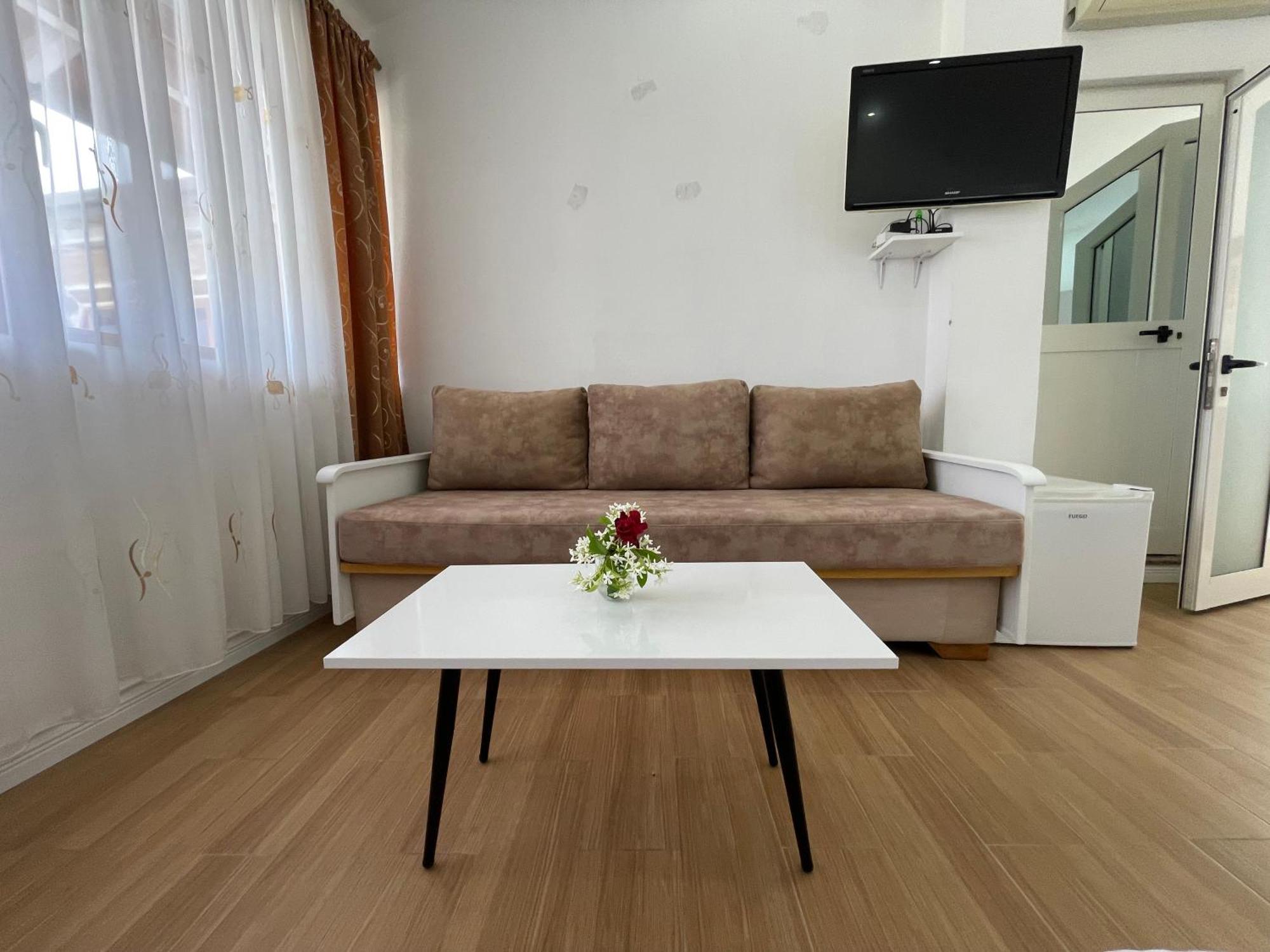 Vila Nela Shkodra Exterior foto